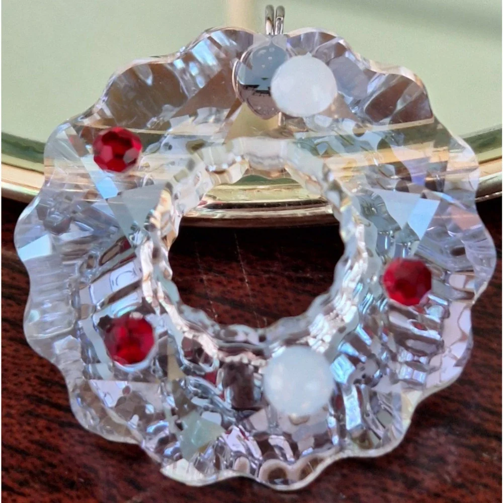 Swarovski this crystal